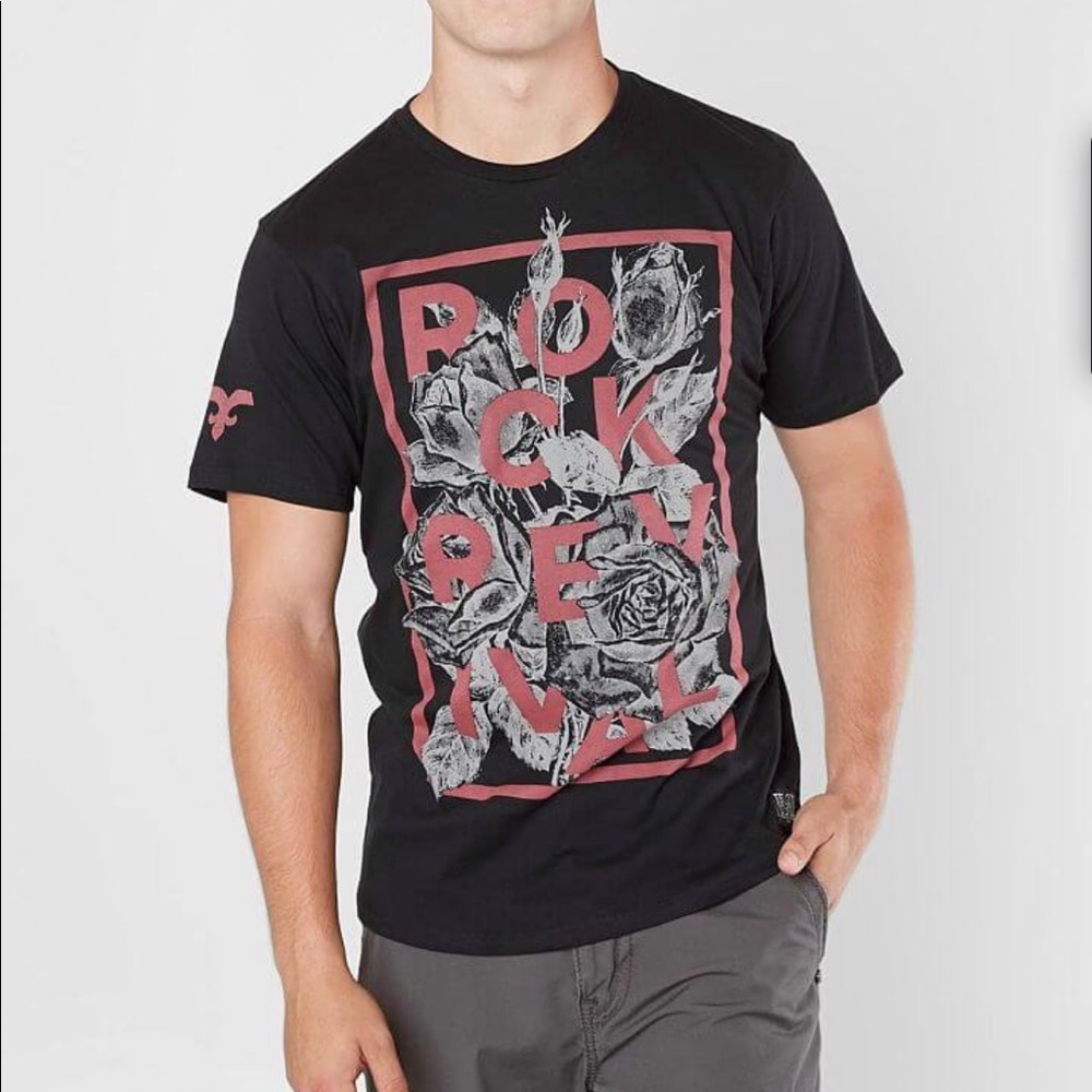 Men’s Rock Revival 🌹 Tee.   XL